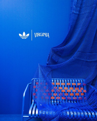Jellyfish Arcade x Virginia blue backdrop